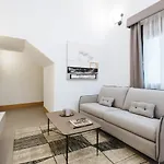 Guadalupe 15 By Magno Apartman *